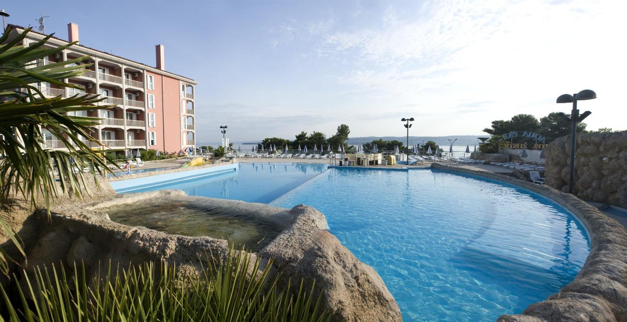 Hotel Aquapark Zusterna Koper Extérieur photo