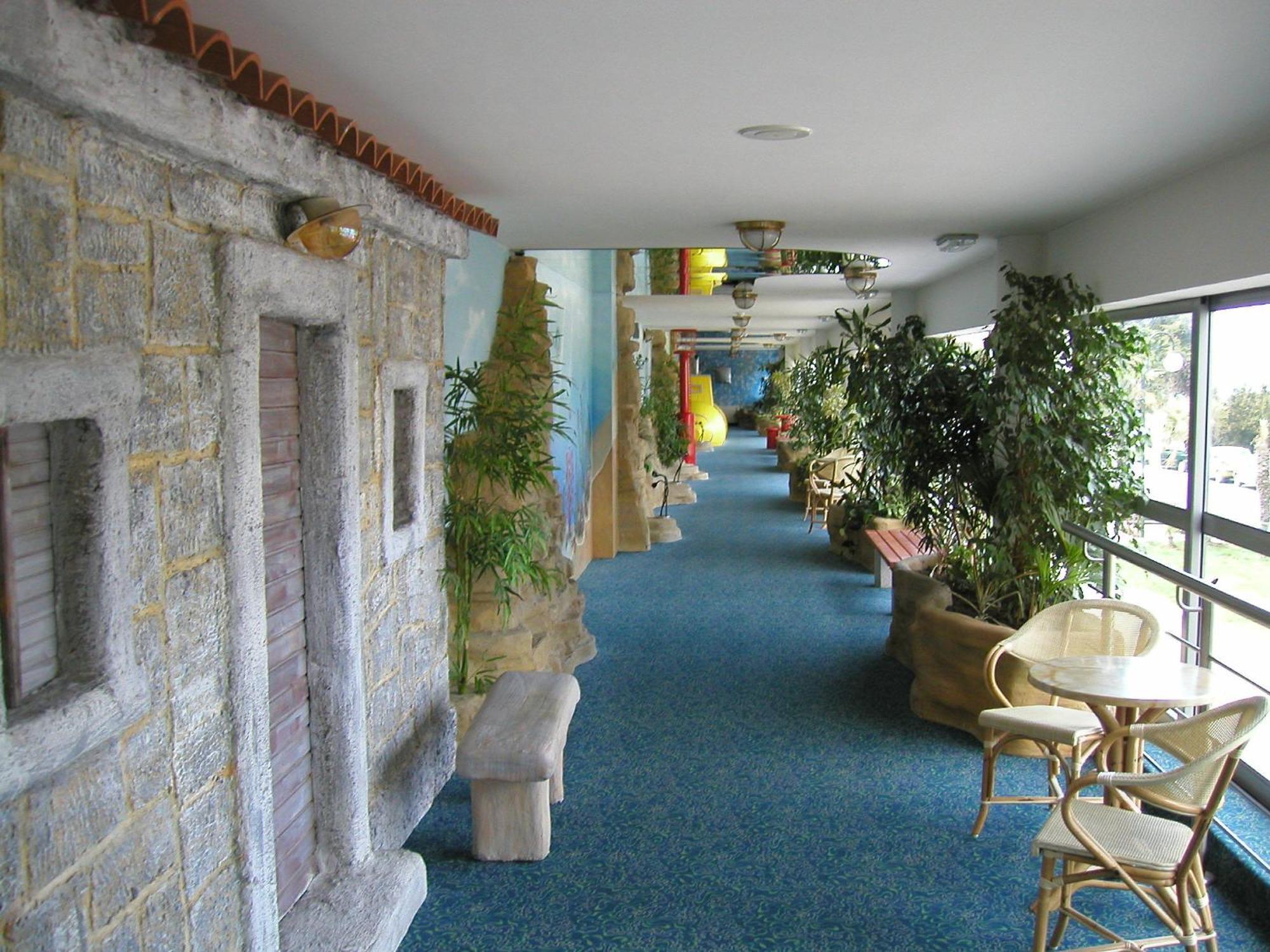 Hotel Aquapark Zusterna Koper Extérieur photo